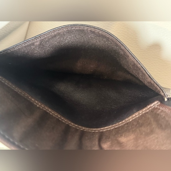 COACH Vintage Black Leather Wristlet - Picture 5 of 8